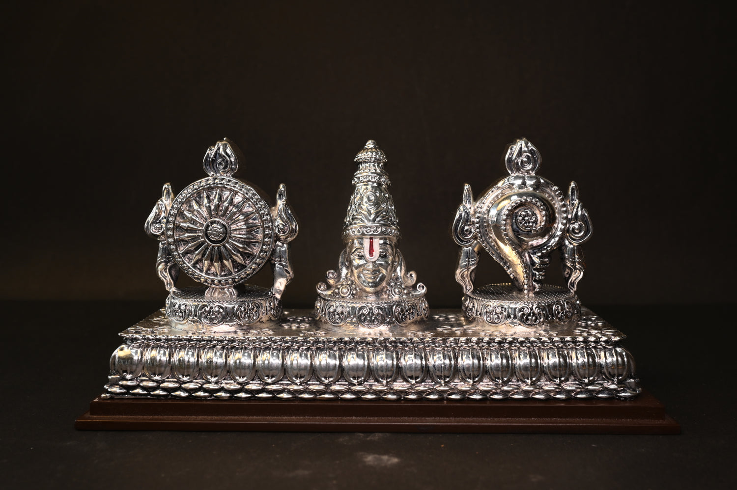 Tirupati Balaji with Separate Chakra & Shank