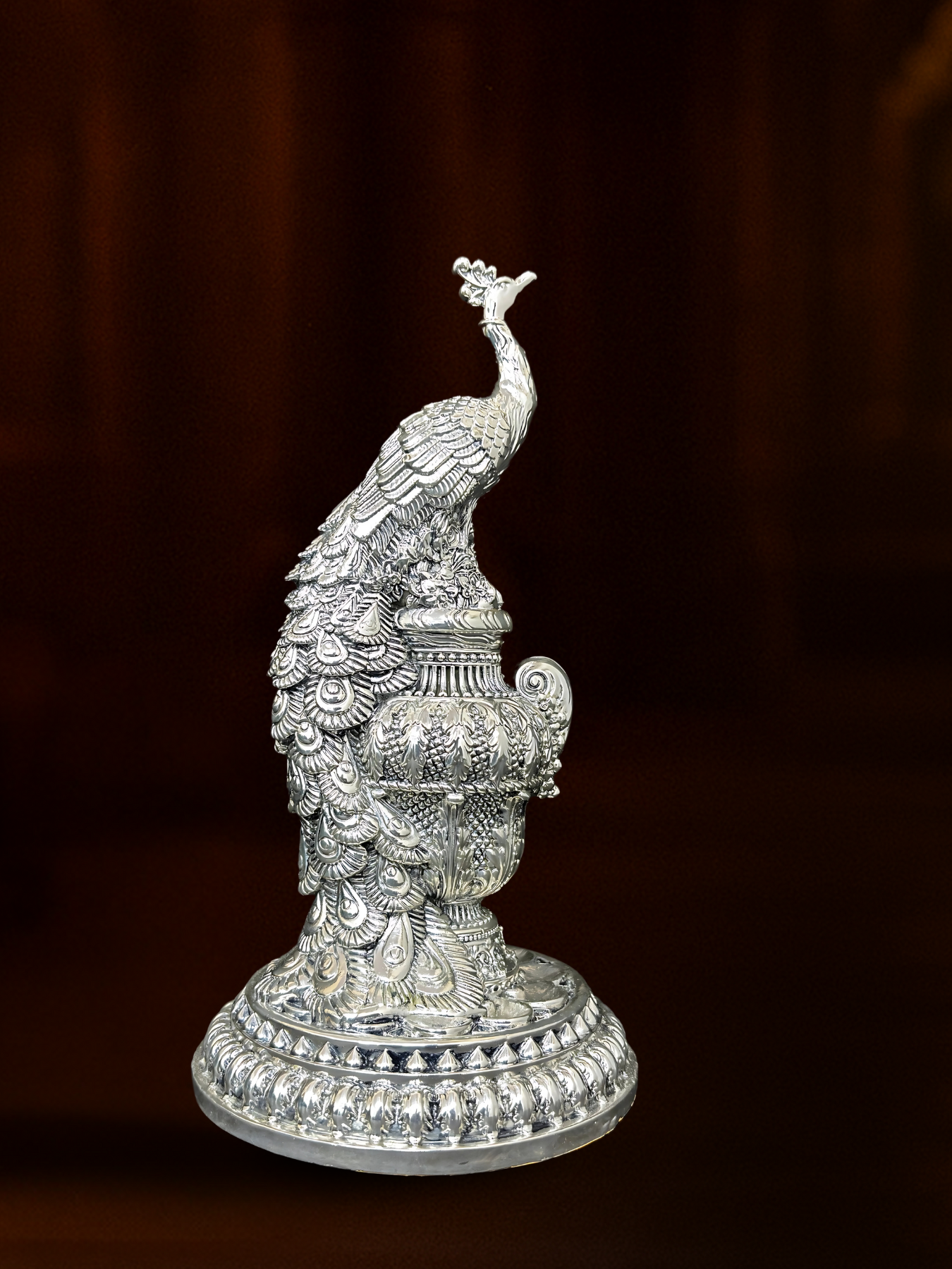 Single Peacock Showpiece