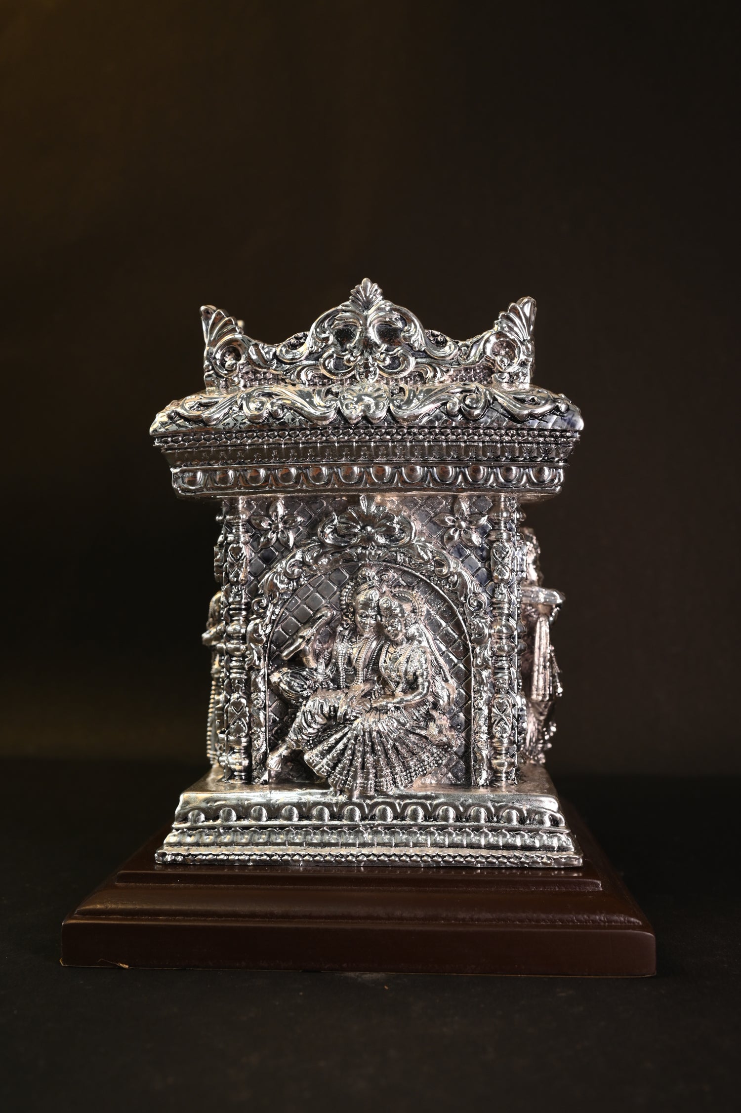 Tulsi Pot Radha Krishna