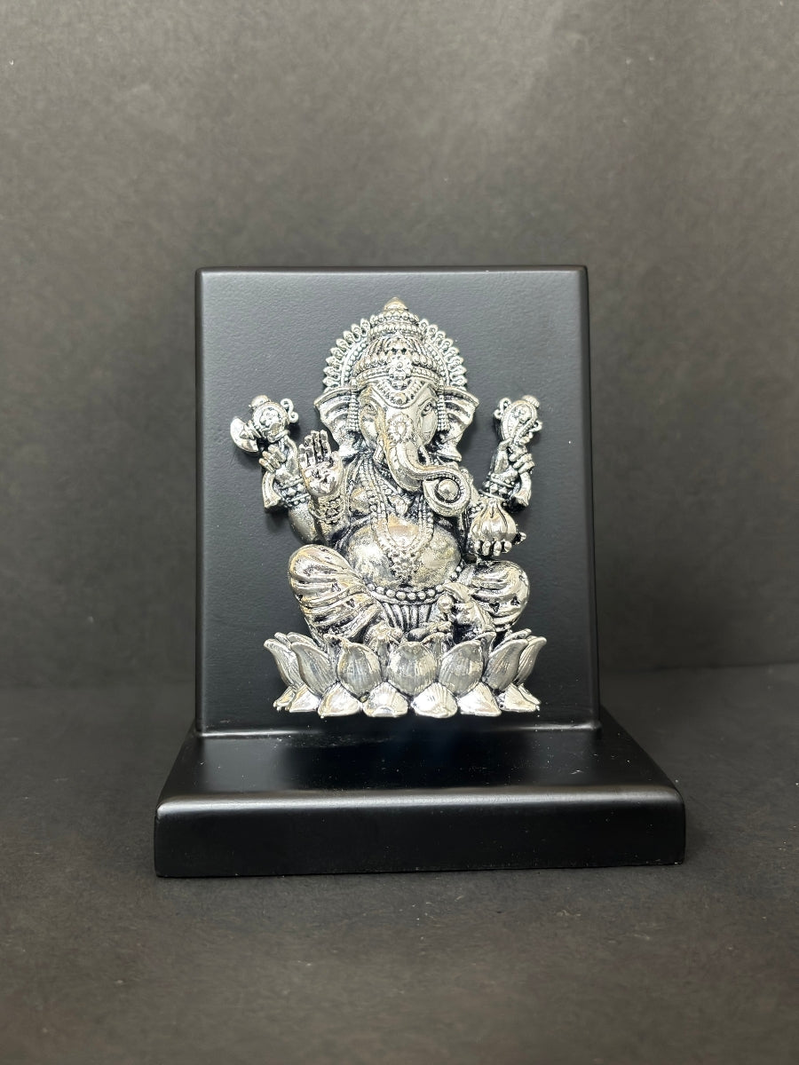 Small Ganesha on Lotus Idol
